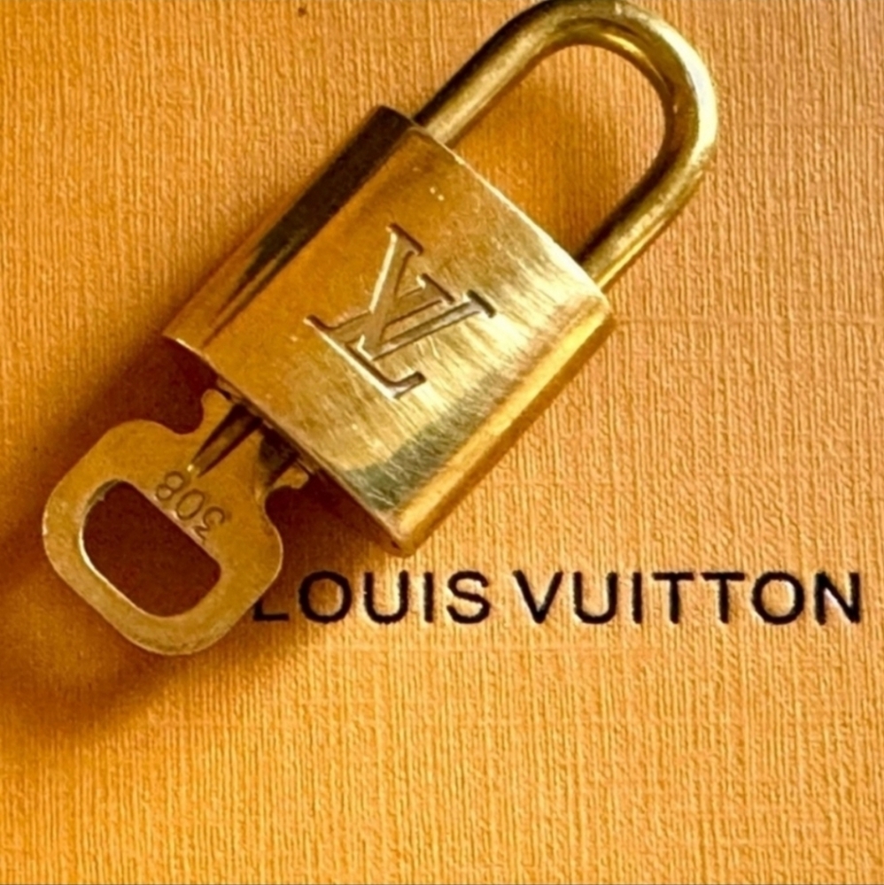 Louis Vuitton Luxurious Gold Lock and Key